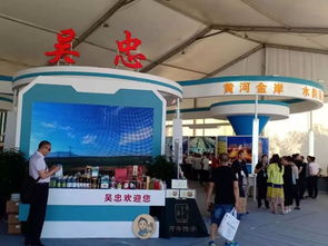 今天,文化創(chuàng)意產(chǎn)品亮相第28屆中國西部商品交易會(huì)