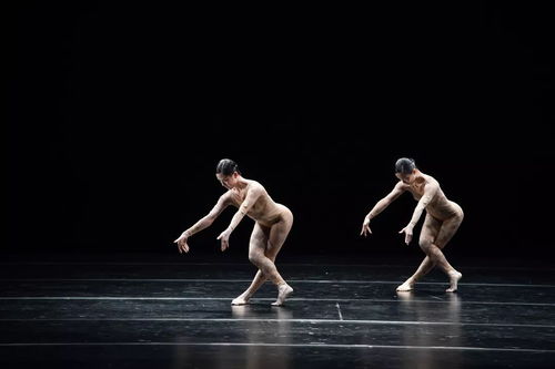 前方一大波美美的演出劇照來襲，送給喜歡舞蹈的你們